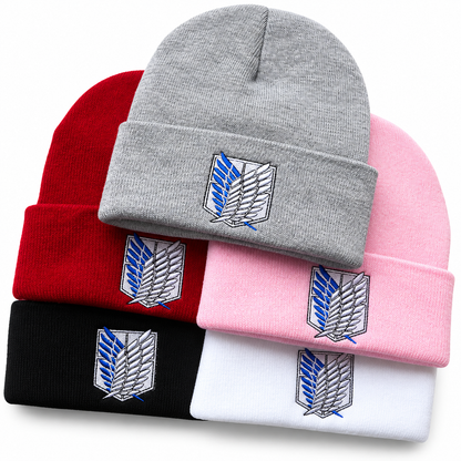 Bonnet Manga Ailes de la Liberté Brodé – Style Anime, 5 Coloris Le chapeau du jour